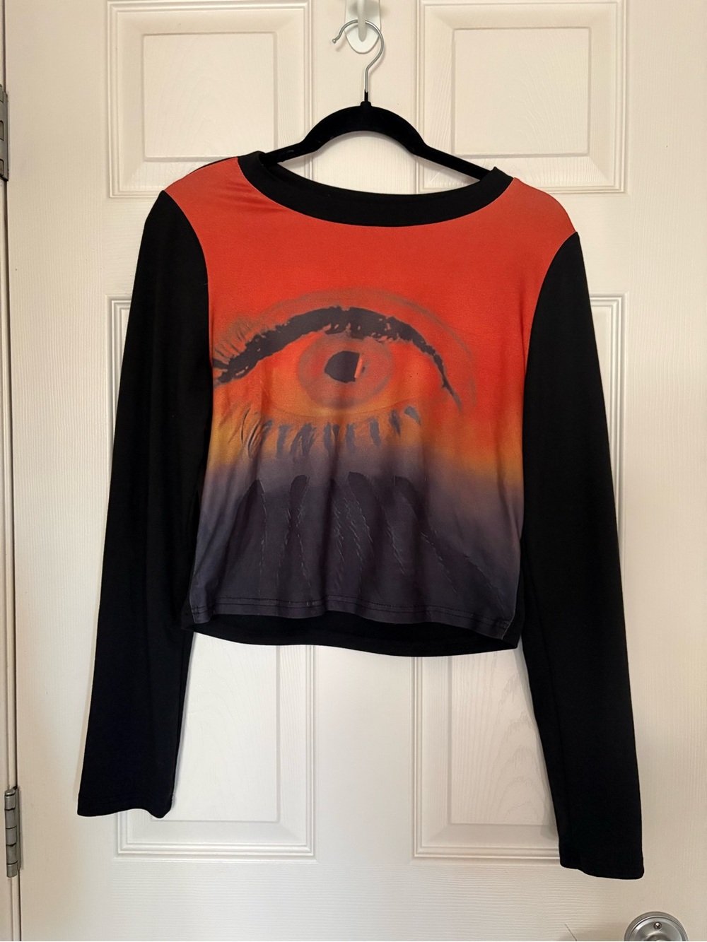 Women’s Long-Sleeve Graphic Crop Top in Red and Black